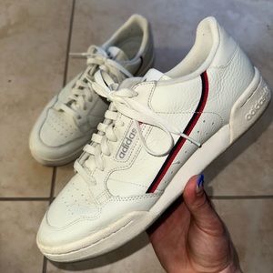 Vintage style Adidas court Sneakers